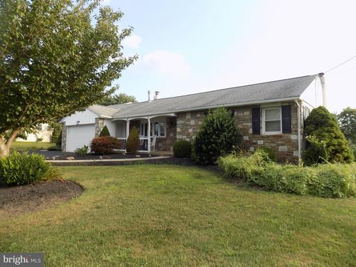680 Allentown Rd, TELFORD, PA, 18969-2204 | Card Image