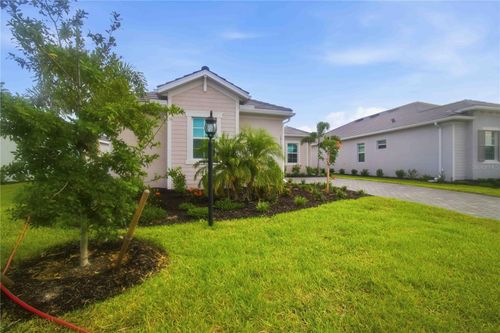 19115 Cherrystone Way, LAKEWOOD RANCH, FL, 34211-5903 | Card Image