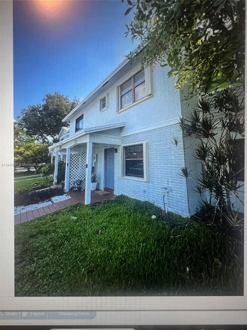 721-721 Nw 105th Ter, Pembroke Pines, FL, 33026-3957 | Card Image