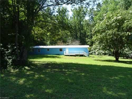 453 Riverview Ln, Lexington, NC, 27292-8853 | Card Image