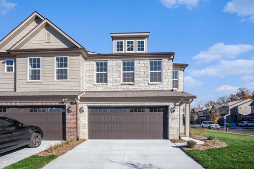 1569 Addison Cir, Walled Lake, MI, 48390-3397 | Card Image