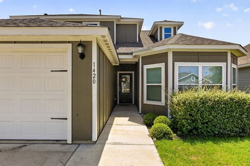 1420 Sunkiss Dr, Fort Worth, TX, 76140-4763 | Card Image