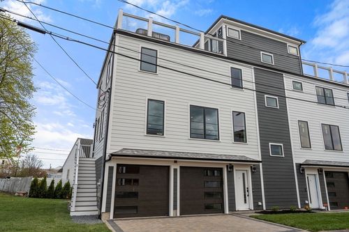 11-11 Billow Ave, Revere, MA, 02151 | Card Image