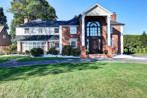 615 Ridge Rd, Wethersfield, CT, 06109-2617 | Card Image