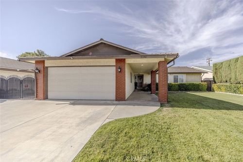 3340 Brittany Ln, Lancaster, CA, 93536-4833 | Card Image