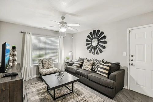 01204-20000 Saums Rd, Katy, TX, 77449-3374 | Card Image