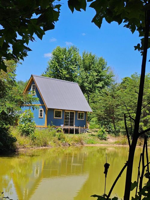 31660 Molehan Rd, Vinton, OH, 45686-8915 | Card Image