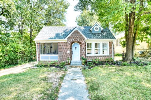 431 Decelle St, Jackson, MS, 39216-3104 | Card Image