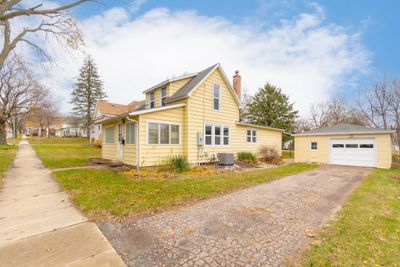 1410 Walnut Street, House other with 2 bedrooms, 1 bathrooms and null parking in Cedar Falls IA | Image 3