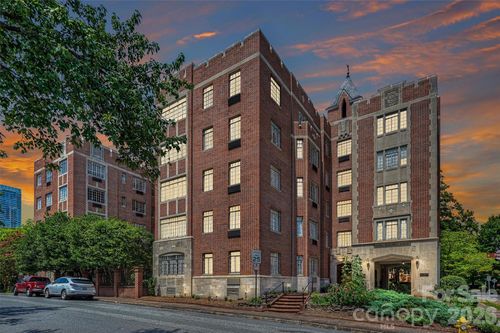308-301 W 10th St, Charlotte, NC, 28202-1761 | Card Image