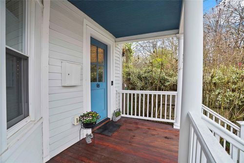 69 Washington Ave, Hastings On Hudson, NY, 10706-2204 | Card Image