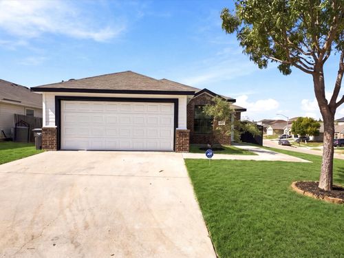 4000 Rosita St, Fort Worth, TX, 76119-5541 | Card Image