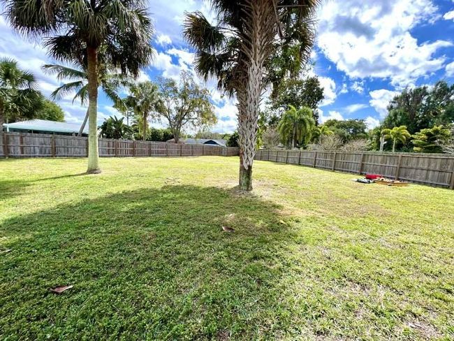 12192 Branding Iron Court, House other with 3 bedrooms, 3 bathrooms and null parking in Wellington FL | Image 3