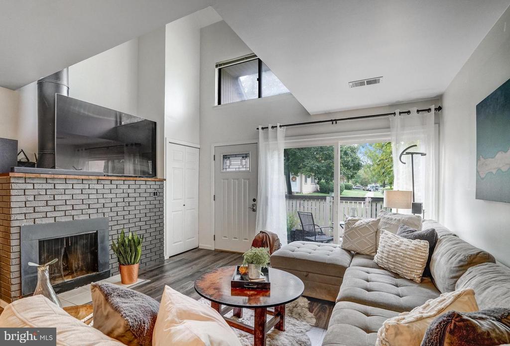 El Camino Pl, Alexandria, VA 22309