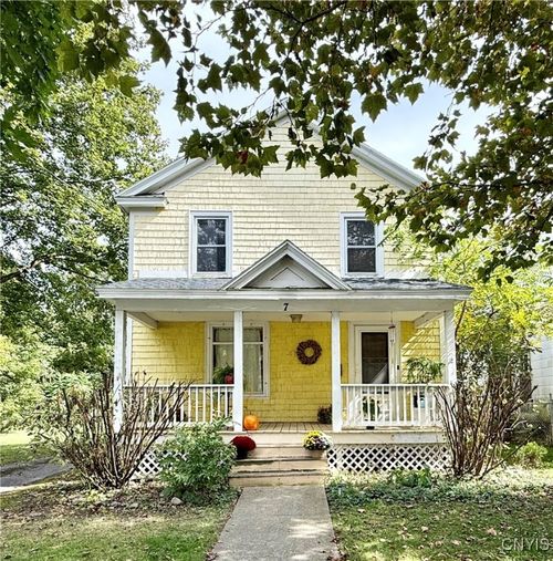 7 Pendleton St, Cortland, NY, 13045-2210 | Card Image