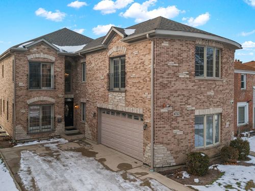 6732 N East Prairie Rd, Lincolnwood, IL, 60712-2516 | Card Image