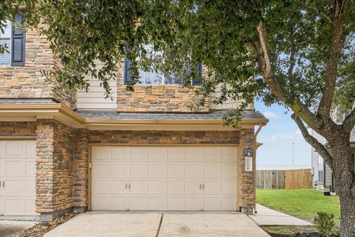 3206 Pearl Bluff Ln, Houston, TX, 77047-3347 | Card Image