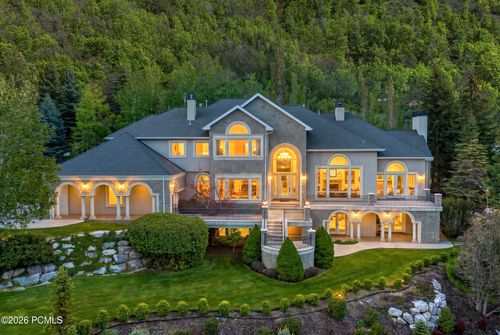 3222 E Eagle View Cir, Sandy, UT, 84092-4943 | Card Image