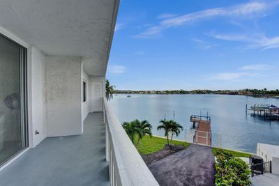 304 - 231 E Lantana Road, Condo with 2 bedrooms, 2 bathrooms and null parking in Lantana FL | Image 2