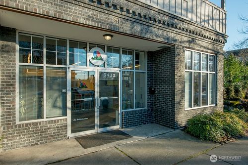 coml2-5430 California Ave Sw, Seattle, WA, 98136-1573 | Card Image