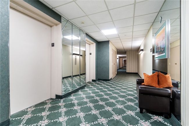 APT-1207 - 750 Washington Rd, Condo with 2 bedrooms, 2 bathrooms and 1 parking in Mt. Lebanon PA | Image 6
