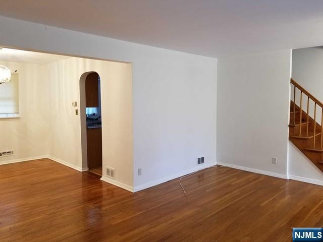 Residential Lease in Bergenfield 5