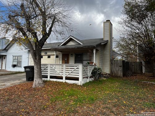 6613 Pebble Spring Dr, San Antonio, TX, 78249-2724 | Card Image