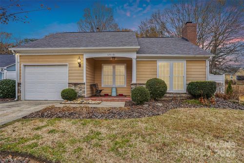 12310 Delcorte Lane, Pineville, NC, 28134 | Card Image