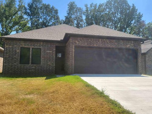 933 N Jeff Davis St, Jacksonville, AR, 72076-3131 | Card Image