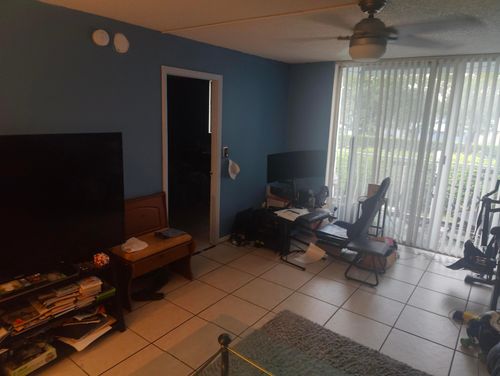 2a-500 Executive Center Dr, West Palm Beach, FL, 33401-4922 | Card Image
