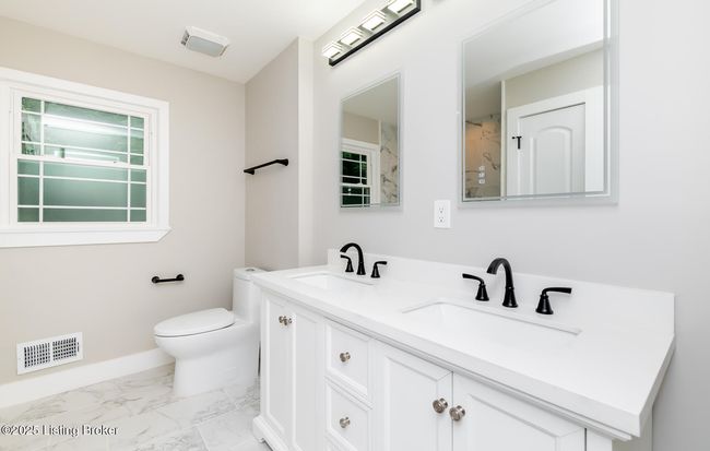 7110 Fox Harbor Rd, House other with 6 bedrooms, 3 bathrooms and null parking in Prospect KY | Image 87