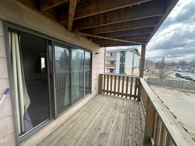 219 - 7801 98 Street, Home with 3 bedrooms, 1 bathrooms and 1 parking in Peace River AB | Image 9