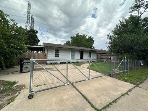 10622 Norton Drive, Houston, TX, 77043 | Card Image
