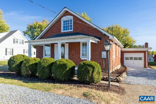 2735 Stuarts Draft Hwy, STUARTS DRAFT, VA, 24477-2751 | Card Image