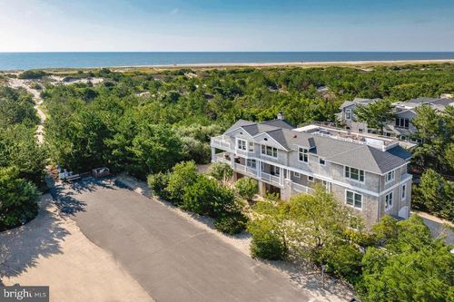 1505 Seaview Ave, Barnegat Light, NJ, 08006-1428 | Card Image