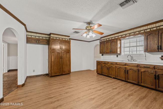 1243Huval-37 | Image 24