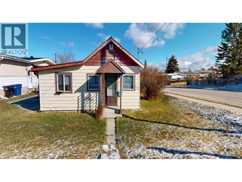 522 7th St S, Cranbrook, BC, V1C1M9 | Card Image
