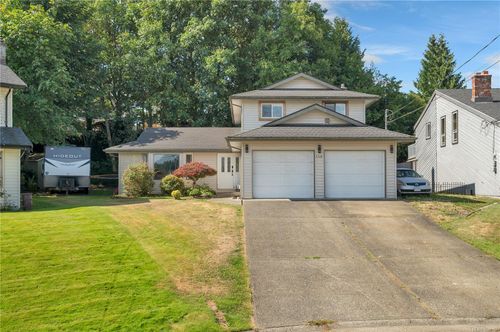 1728 Aspen Way, Campbell River, BC, V9W7E5 | Card Image