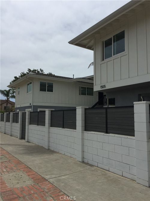 1505 Palm Ave, Huntington Beach, CA, 92648-4079 | Card Image