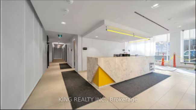 425 - 36 Zorra St, Condo with 3 bedrooms, 2 bathrooms and null parking in Etobicoke ON | Image 4