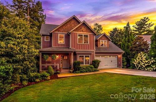 4 Old Bridge Cir, Fairview, NC, 28730-5503 | Card Image