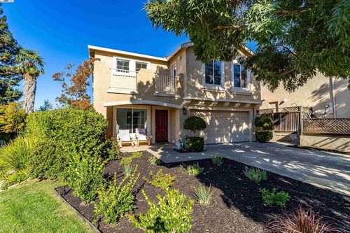 592 Ross Cir, Martinez, CA, 94553-2249 | Card Image