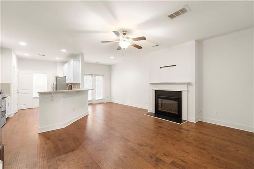 1833 Edgehill Dr, Lithonia, GA, 30058-6548 | Card Image