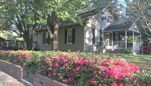 2756 Trent St, Winston-Salem, NC, 27127-7135 | Card Image
