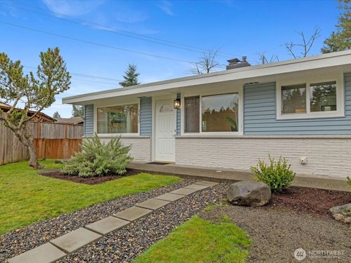 1615 N 196th Pl, Shoreline, WA, 98133-3707 | Card Image