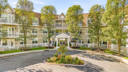 102 Sutton Dr, Mount Kisco, NY, 10549-1151 | Card Image