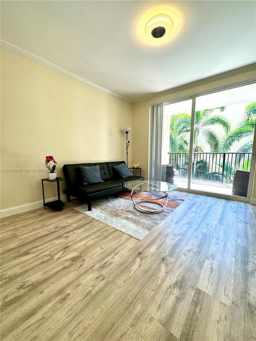 apt-2419-17150 N Bay Rd, Sunny Isles Beach, FL, 33160-3428 | Card Image