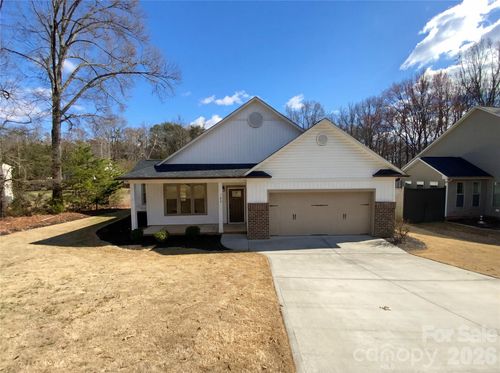 429 Old Speedway Dr Nw, Concord, NC, 28027-5619 | Card Image