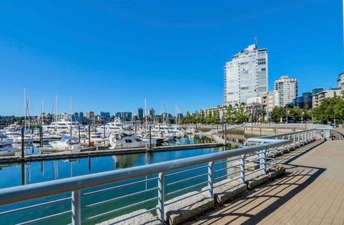 1101-193 Aquarius Mews, Vancouver, BC, V6Z2Z2 | Card Image
