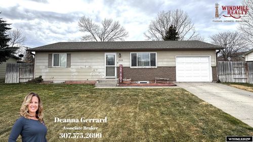 1910 I St, Torrington, WY, 82240-3050 | Card Image